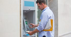 Abanca será la última en pagar el paro en mayo, y lo hará este día cobrar paro abanca en mayo 2025